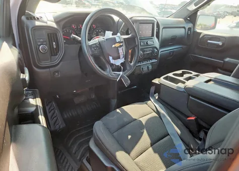 2024 Chevrolet Silverado C1500 z USA, uszkodzony, nr VIN 3GCNAAEK1RG106629